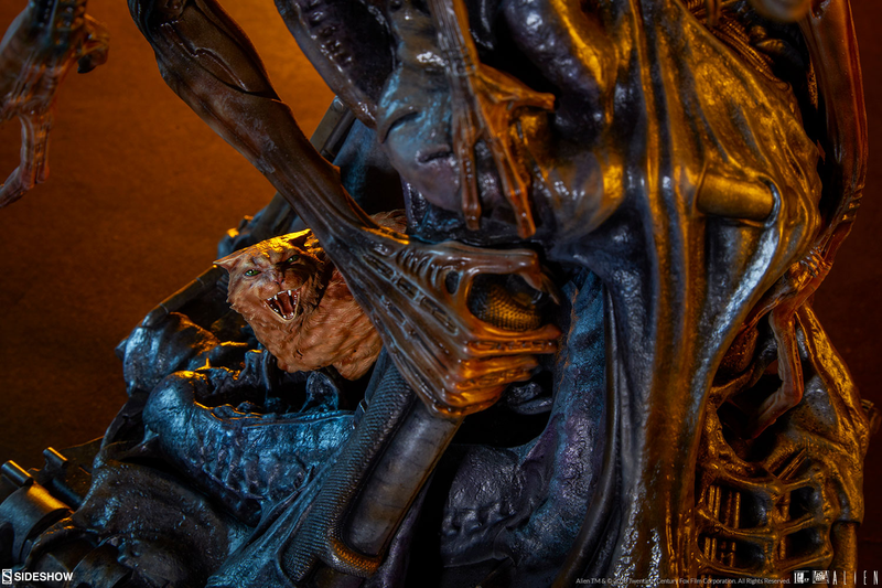 Illustration for article titled Forget the Xenomorph, Jonesy the Cat Is the Real Star of This Alien Statue